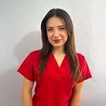 Esra ÖZER
